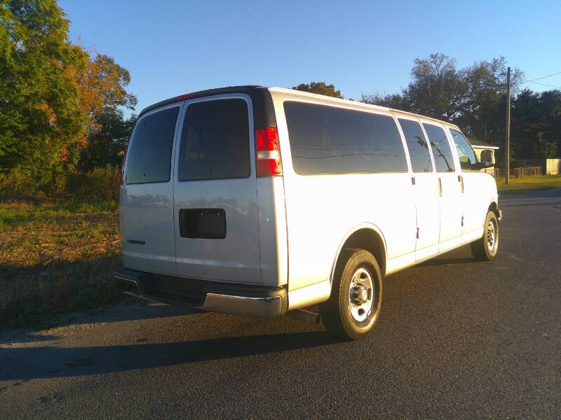 chevrolet express passenger 2018 1GAZGPFP0J1283620 image chevrolet express passenger 2018 1GAZGPFP0J1283620 image